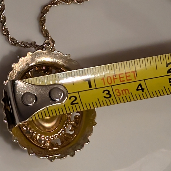 Vintage Coro Pegasus Blue Topaz Oval Pendant Necklace - Picture 9 of 9